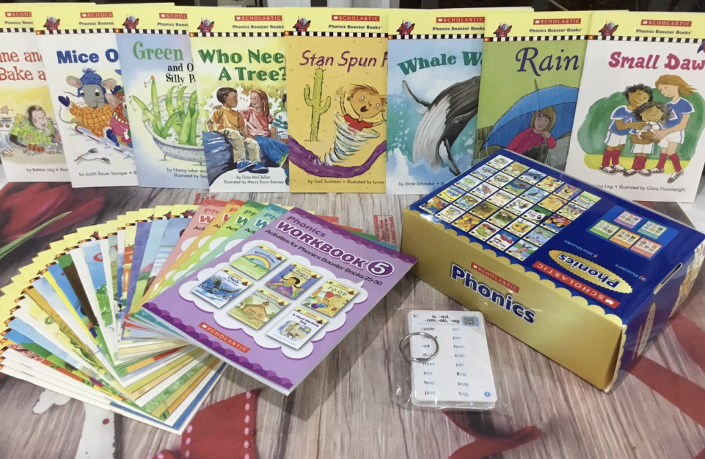 sách cho bé tập đọc tiếng anh Scholastic Phonics Readers