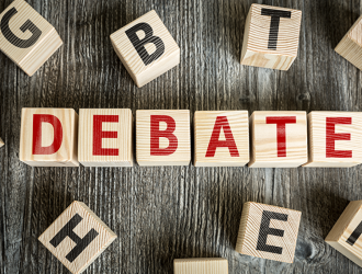 Có Nên Cho Bé Học Tranh Biện Tiếng Anh (Debate) Không?