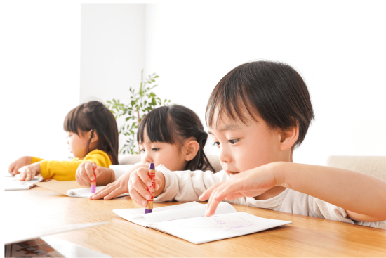 Làm Sao Để Trẻ Hứng Thú Học Tiếng Anh? Ba Mẹ Lưu Ngay Bí Quyết Này